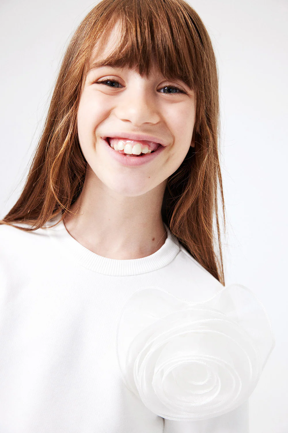 Ekru Gül Aksesuarlı Kız Çocuk Sweatshirt - Elisa - Image 3